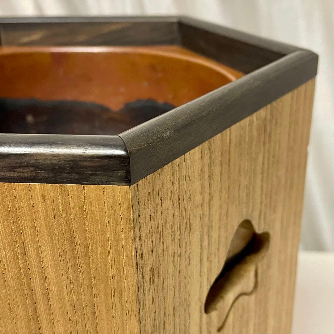 桐六角箱火鉢 (壬戌 春日 来章)