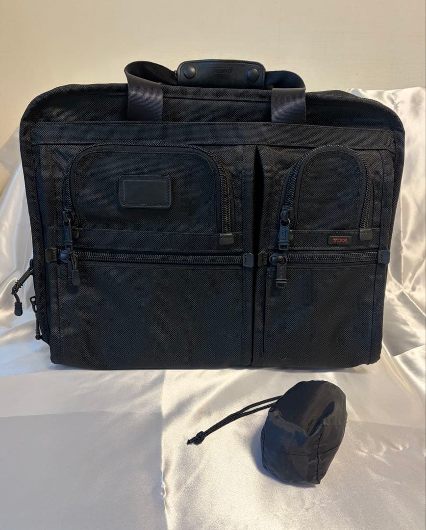 TUMI 26103DHブラックキャリーケース