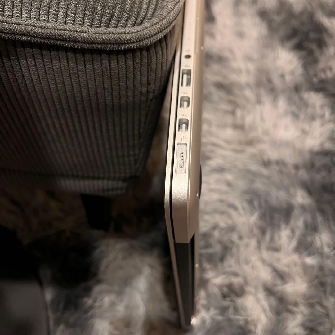 MacBook本体 MacBook Pro Supreme 2014 retina 500gb