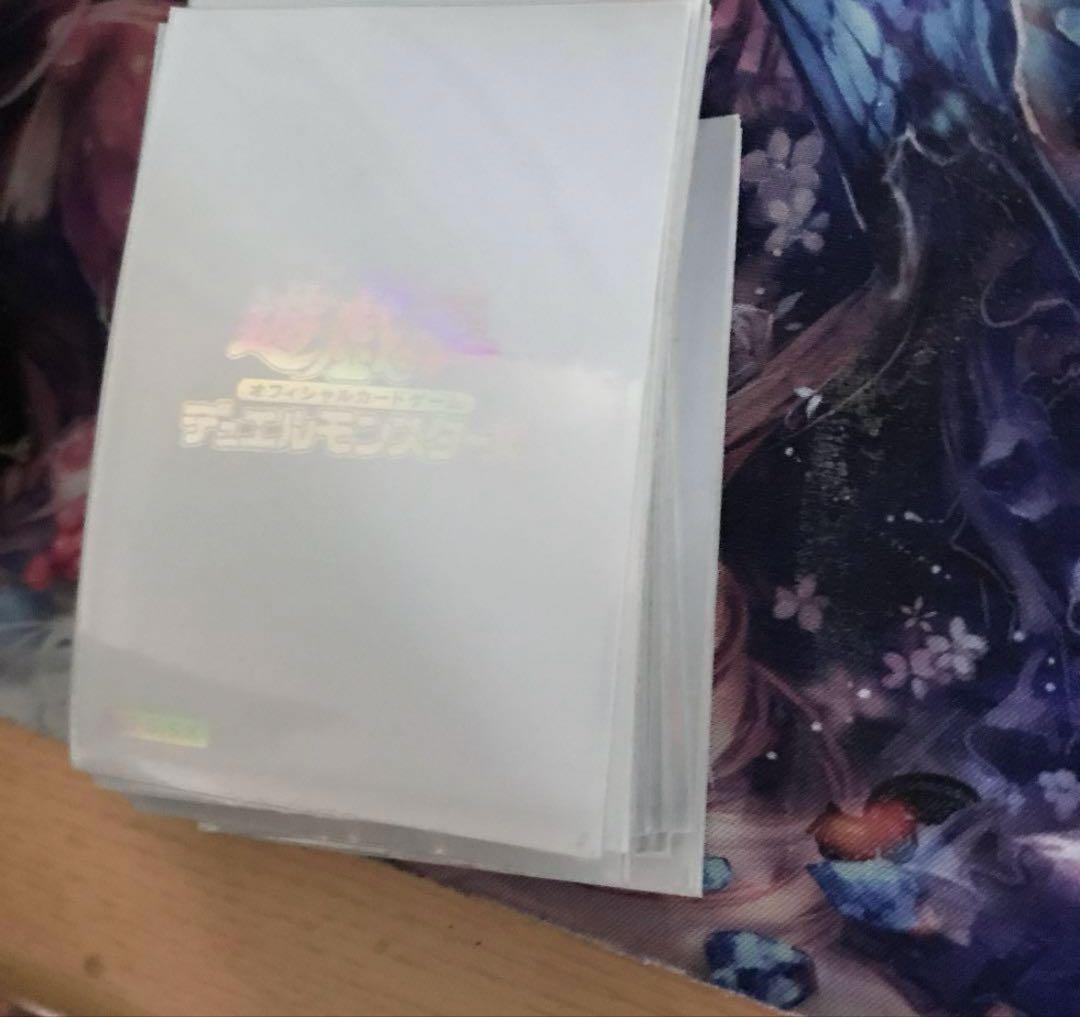 遊戯王　初期ロゴ　白　スリーブ　57枚