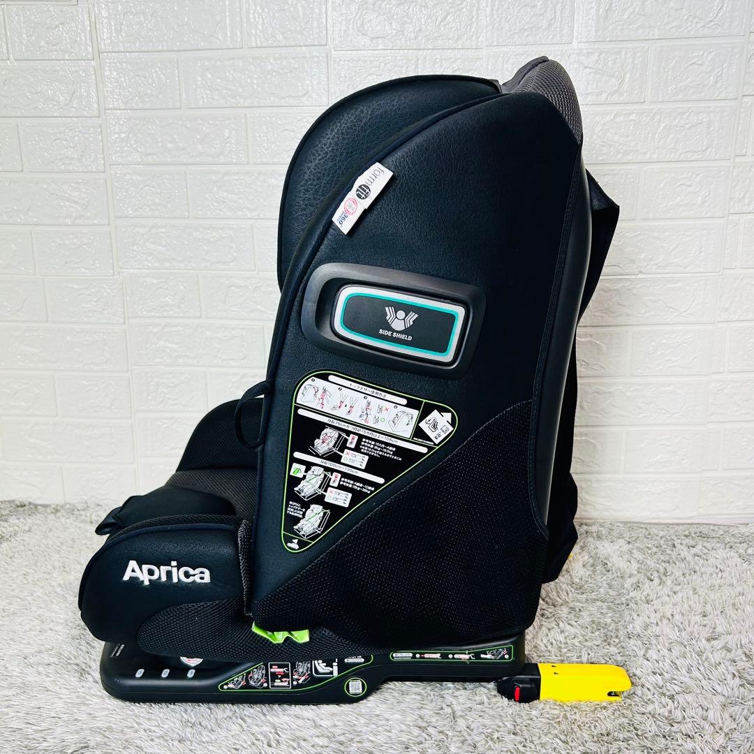 美品 アップリカ フォームフィットISOFIX 360°セーフティー
