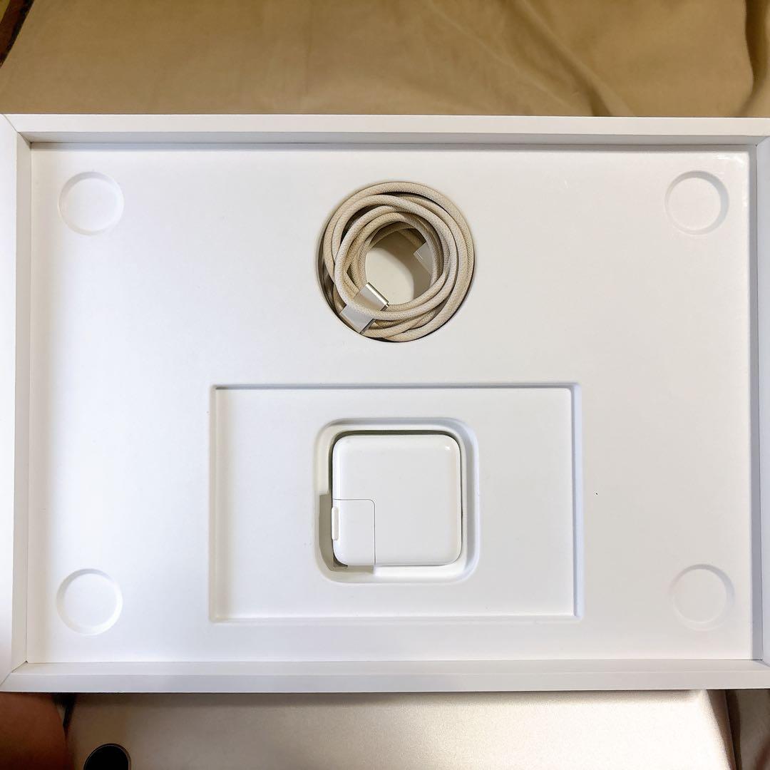 Apple MacBook Air 13インチ M3 256GB SSD