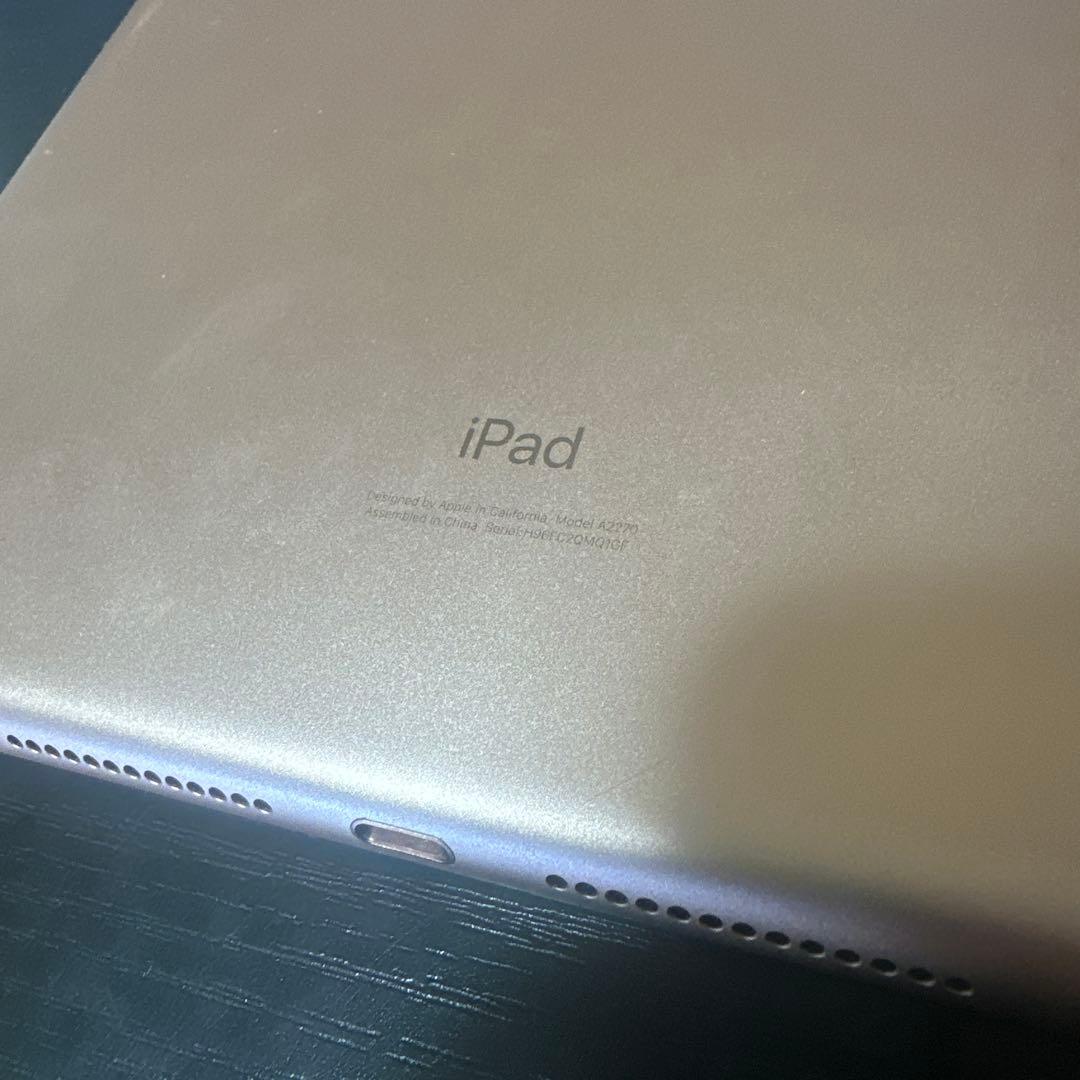た*ん様 iPad 第8世代 ゴールド 32GB Wifi 初期化済