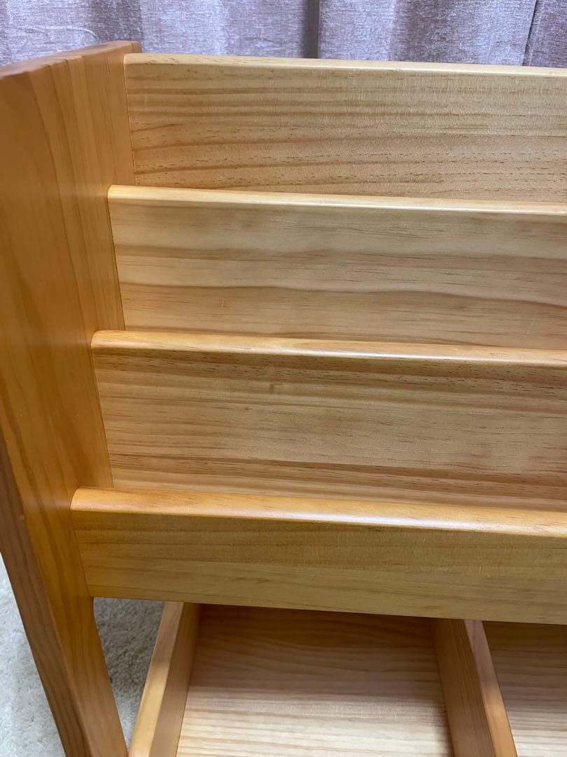 ニトリ　オリーブ　ブックシェルフ　幼児本棚　玩具箱　絵本棚