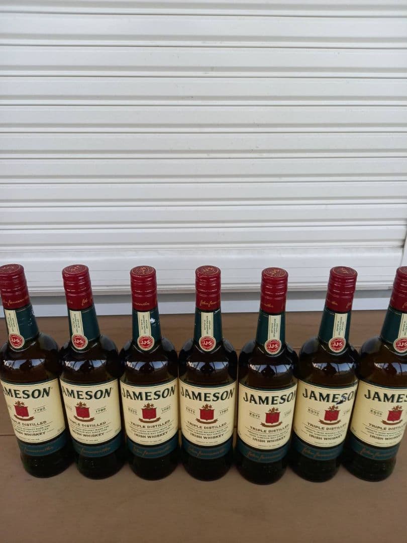 アイリッシュウィスキー　ジェムソン　700ml　４０度 ７本セット　傷あり！