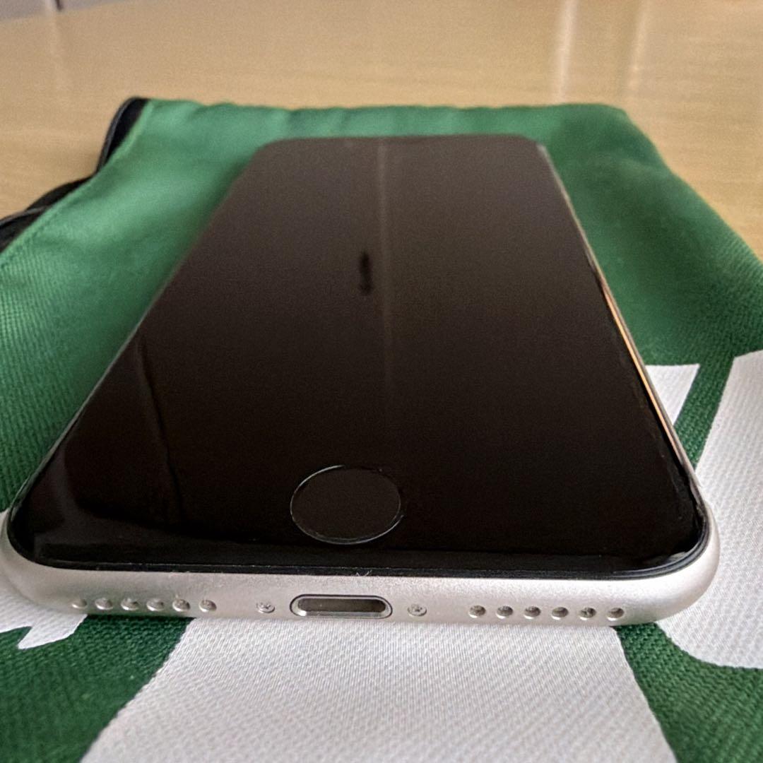 美品！ iPhone SE3 256GB ホワイト バッテリー87% とても綺麗