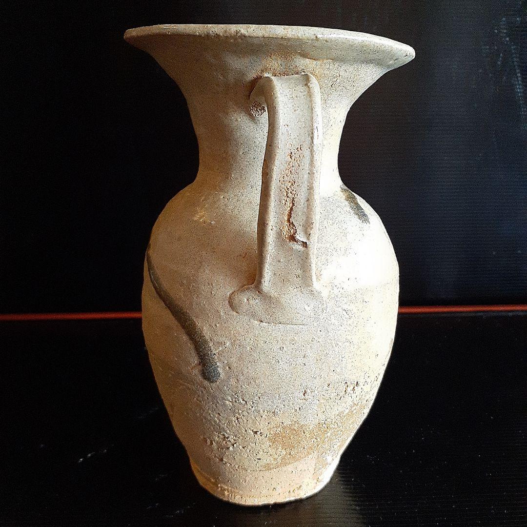 唐代長沙窯黄秞褐彩壺