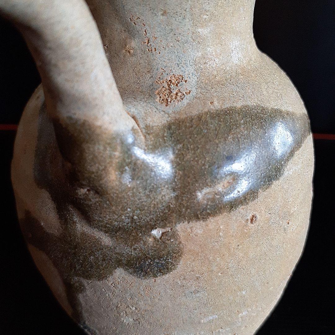 唐代長沙窯黄秞褐彩壺