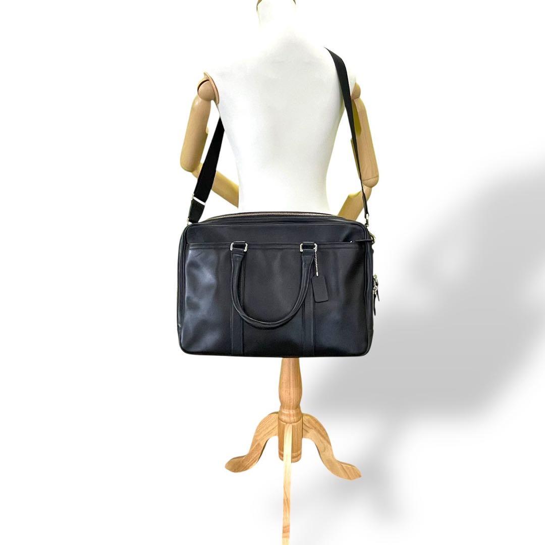 極美品　コーチ　2way ビジネスバッグ　ショルダー　2層　オールレザー　黒