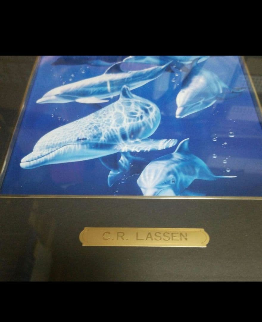C.R.LASSENのイルカです
