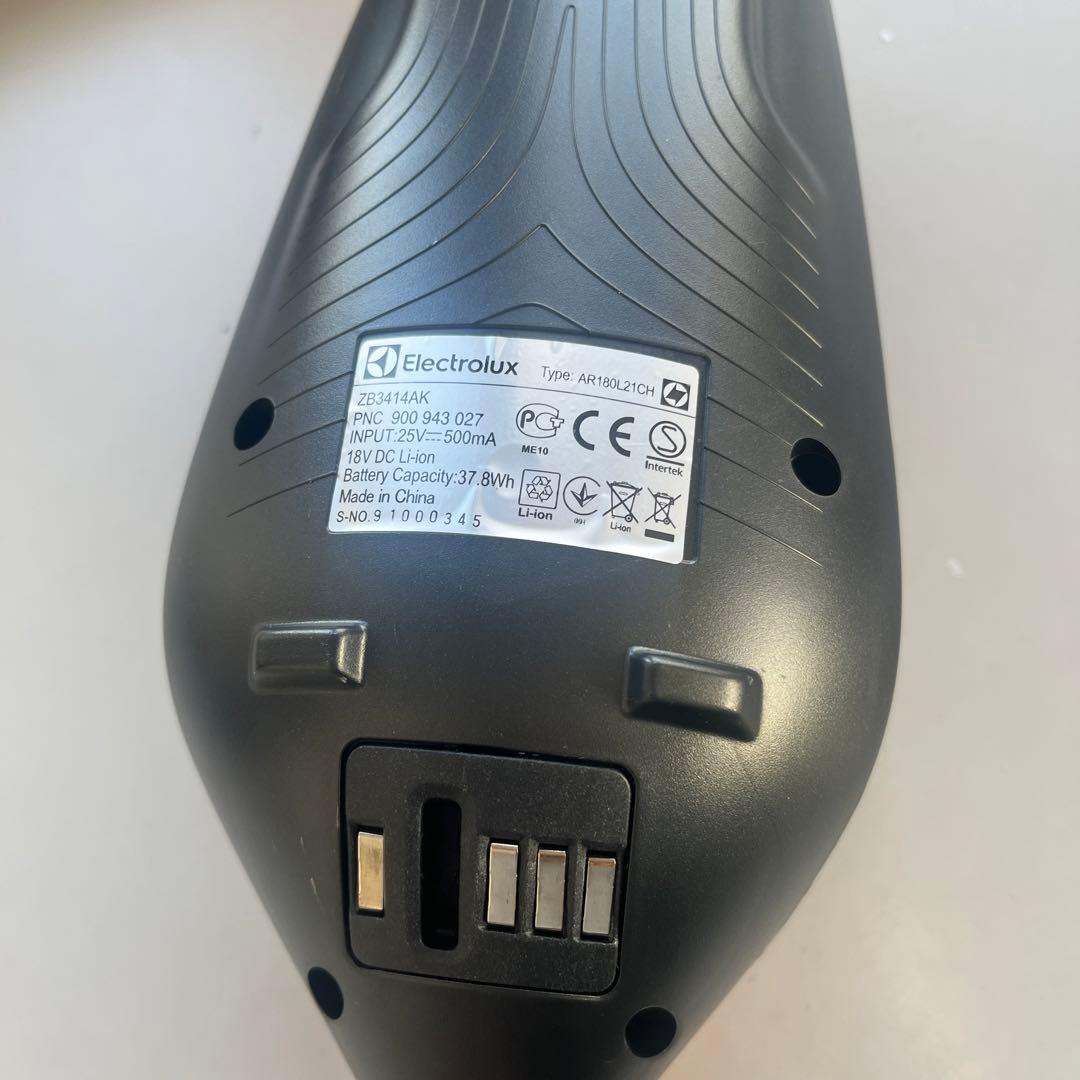 【 Electrolux 】エレクトロラックス 掃除機 コードレス掃除機 ピンク