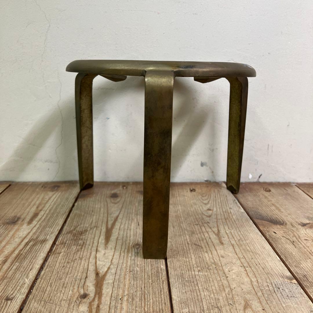 A-5 五徳 真鍮 鋳物 三本脚 火鉢 囲炉裏 茶道具 香道具 炭道具 古道具