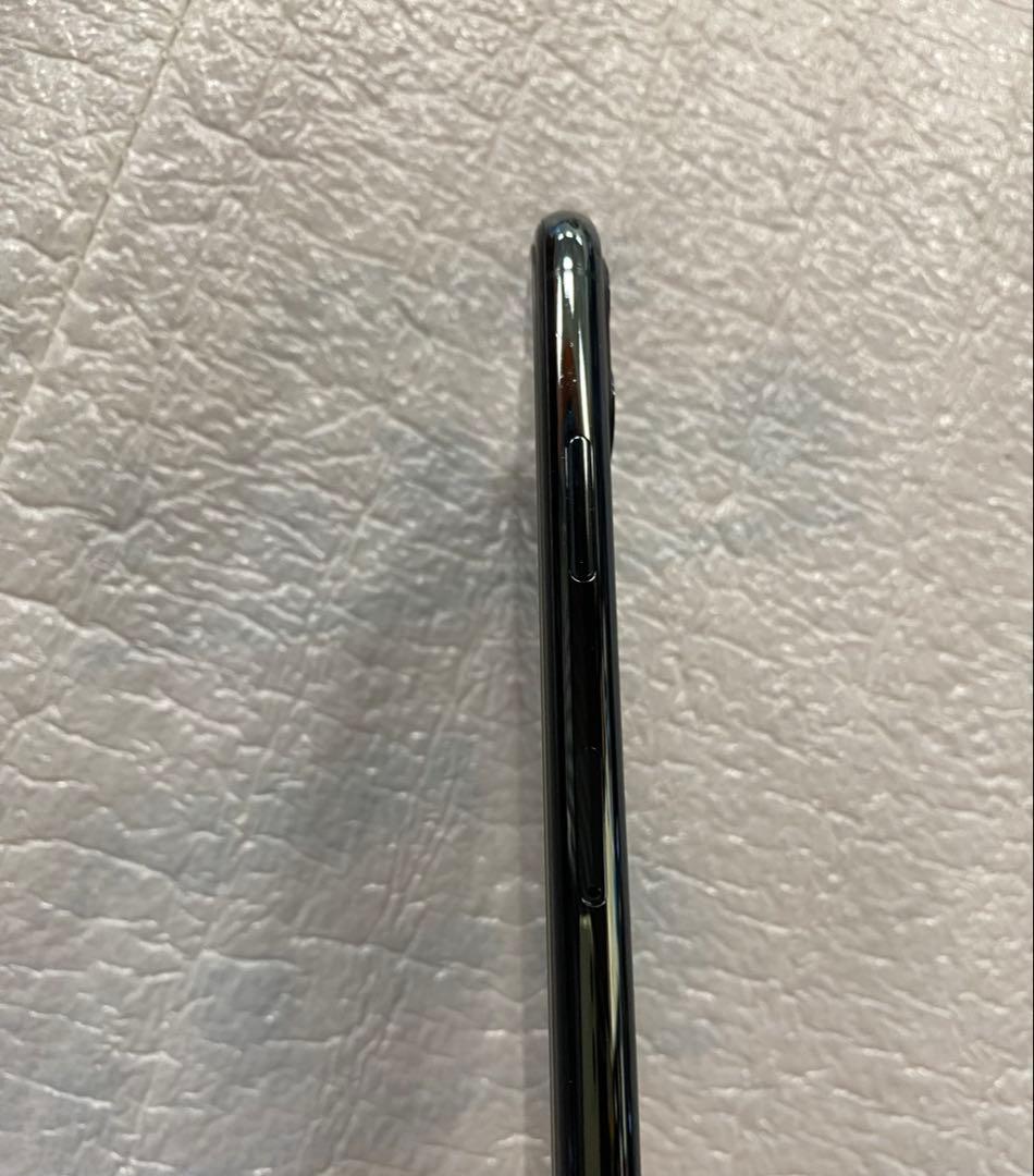 美品　iPhone 11 Pro 256GB ミッドナイトグリーン