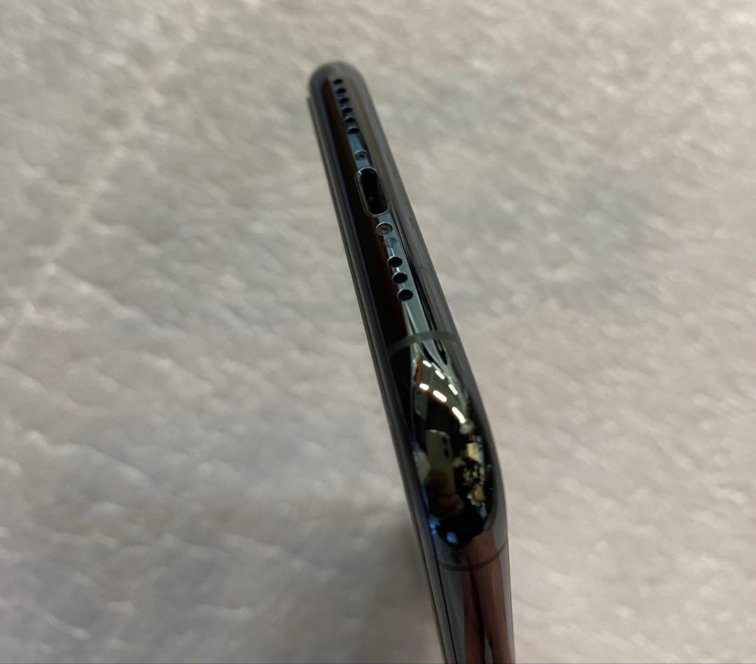 美品　iPhone 11 Pro 256GB ミッドナイトグリーン