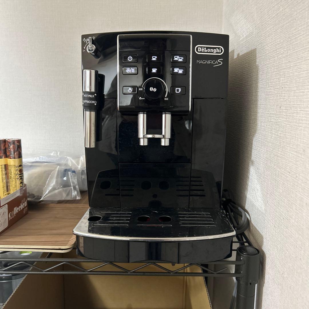 DeLonghi Magnifica S コーヒーマシン （ゆうやさん専用）