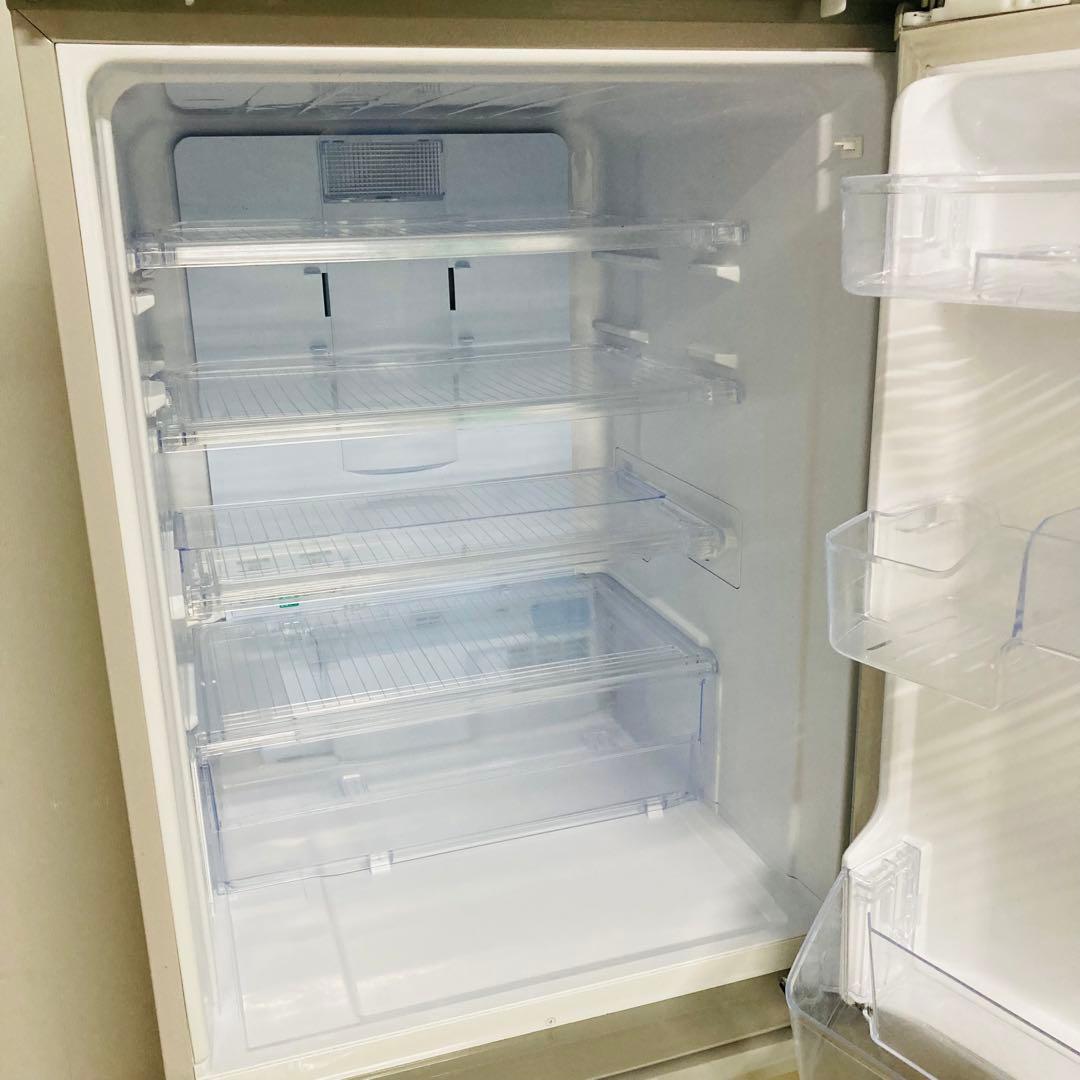 美品高品質どっちもドア搭載シャープファミリー向け３ドア冷蔵庫　2020年製