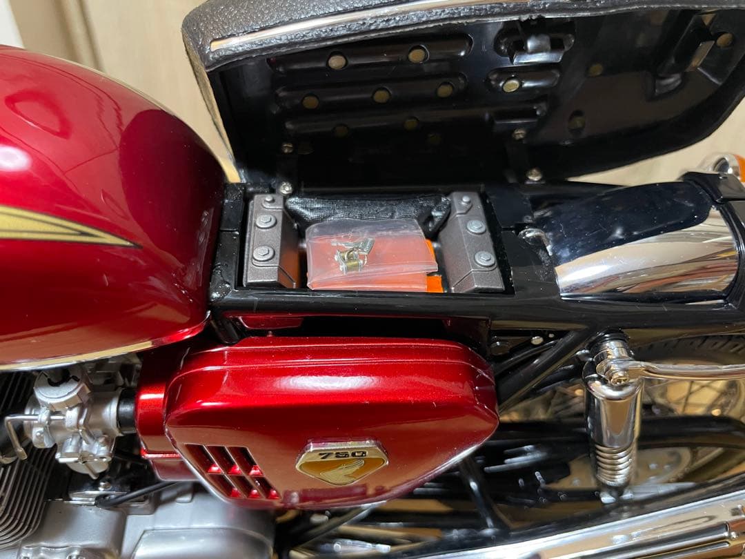 ミニチャンプス cb750four 1/6スケール