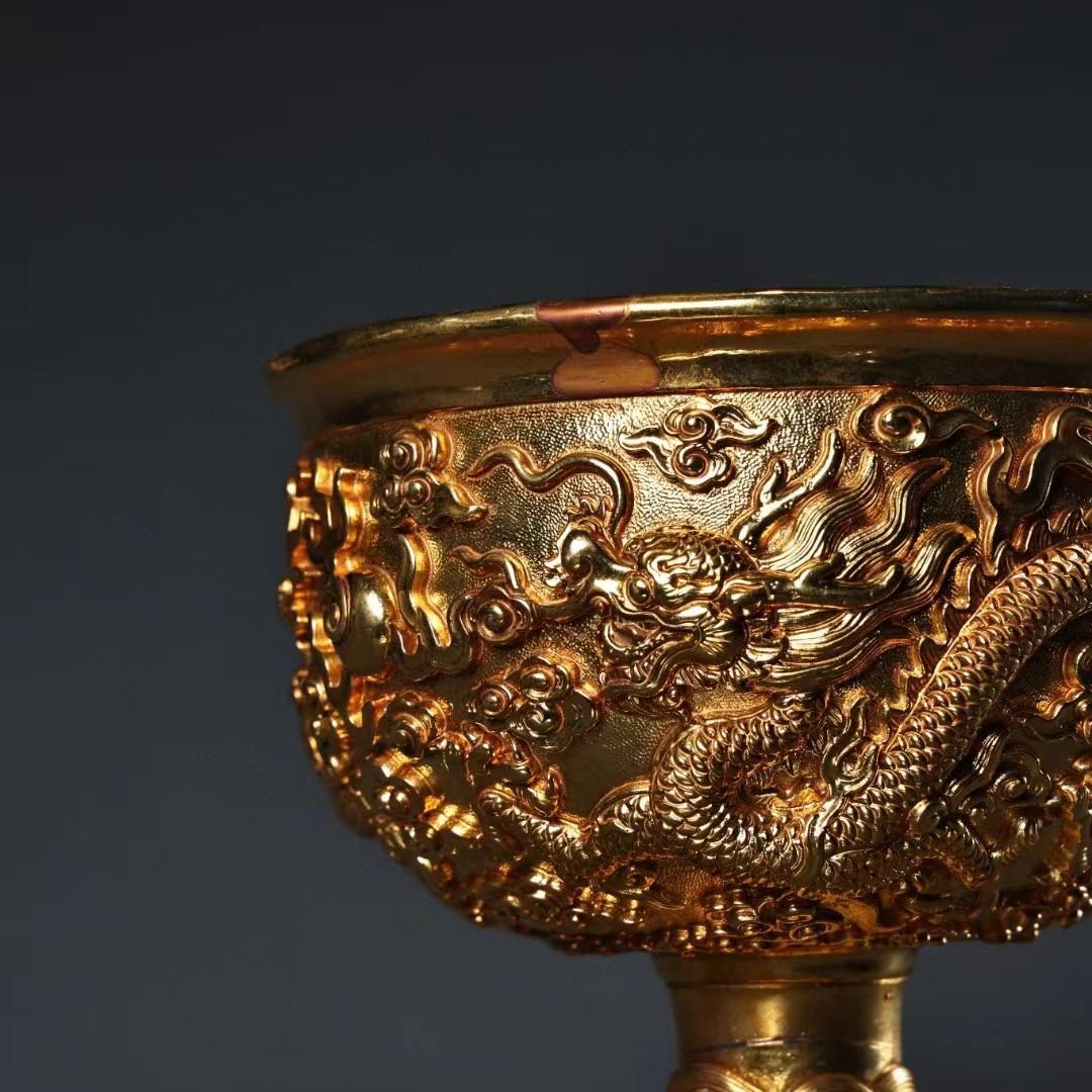 中国古美術・旧蔵鎏金高台を持つ龍お酒用グラス・純銅細密彫・純手作り・高浮彫・酒具