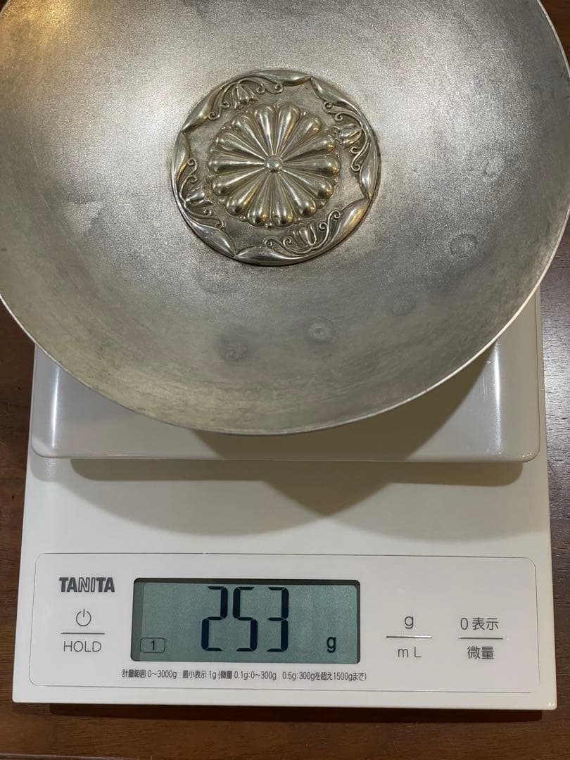 銀杯　常陸宮家（菊花紋）　皇室　重量251g
