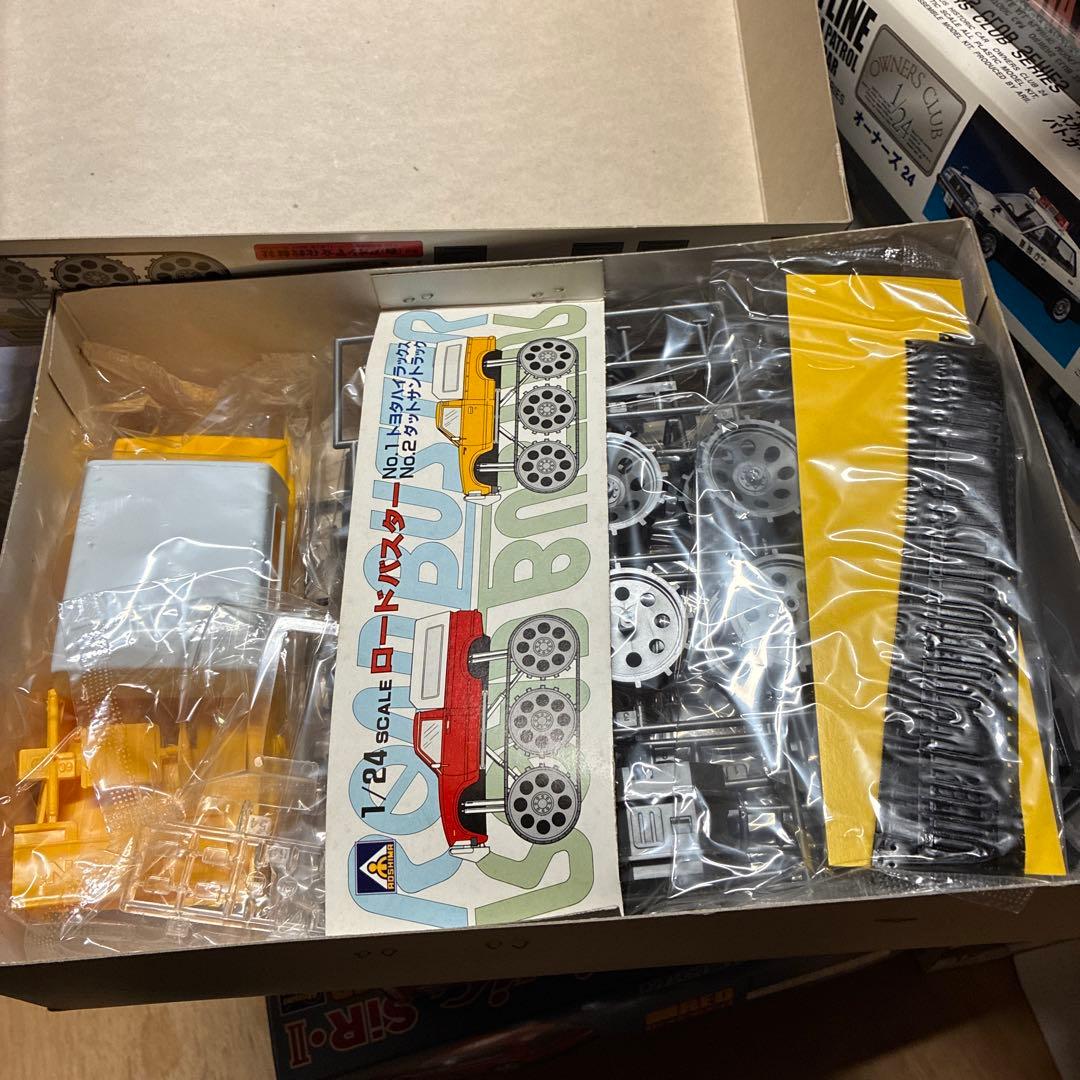 青島DATSUN PICKUP TRUCK 4WD絶版