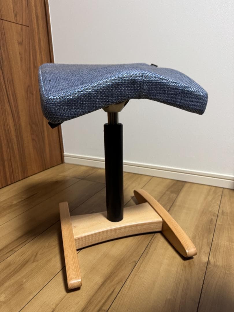 【美品】バランスラボ シナジー 腰痛対策チェア