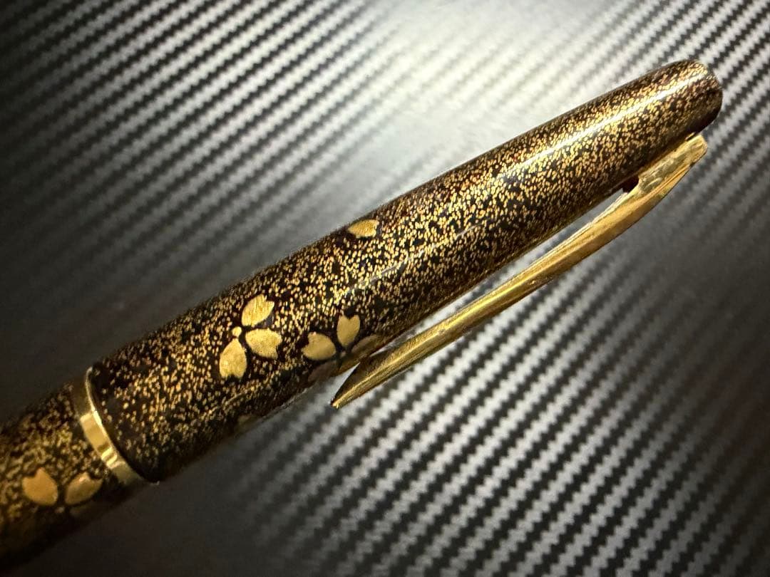 極美品 1970年代 パイロット 蒔絵 桜吹雪 F 細字 万年筆