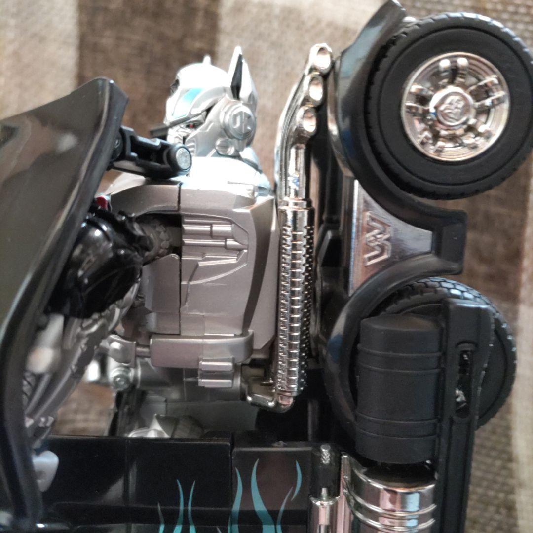 ダ―クオプティマス