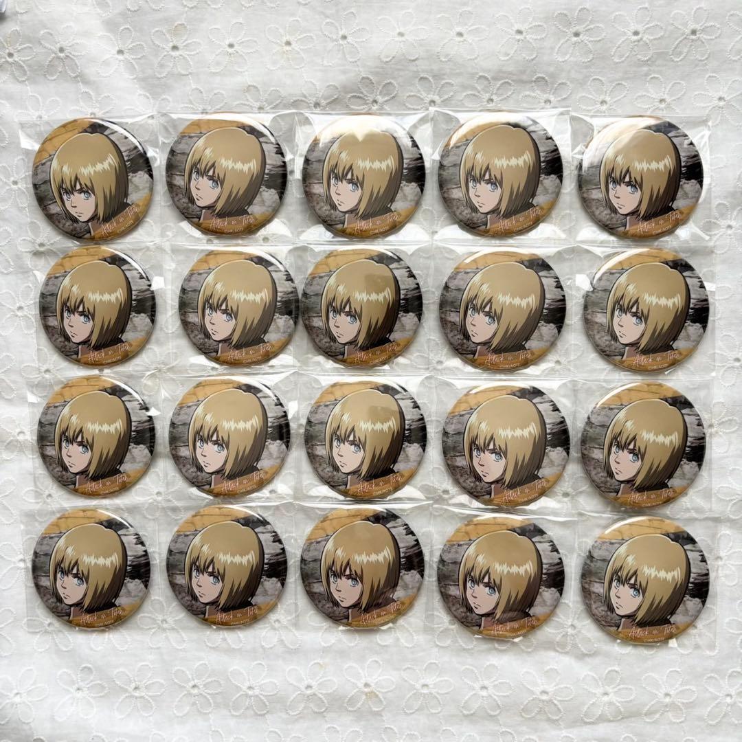 進撃の巨人 アルミン 缶バッジ クローズアップver