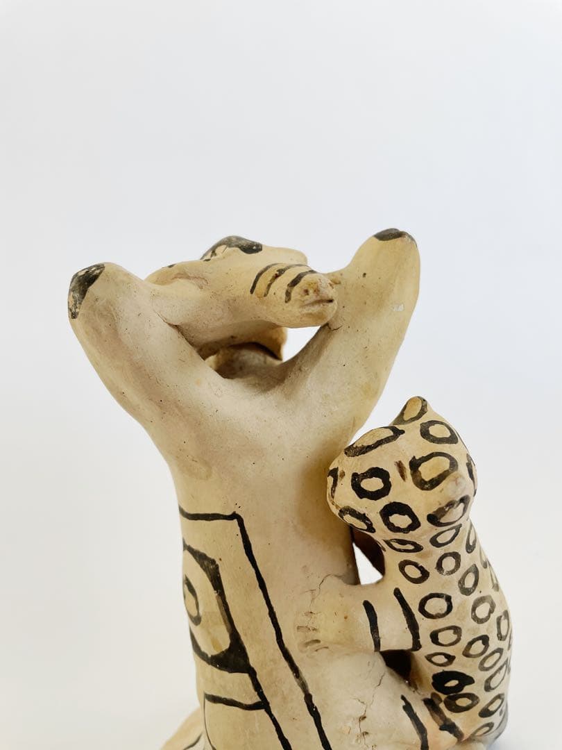 工芸品 Karaja pottery