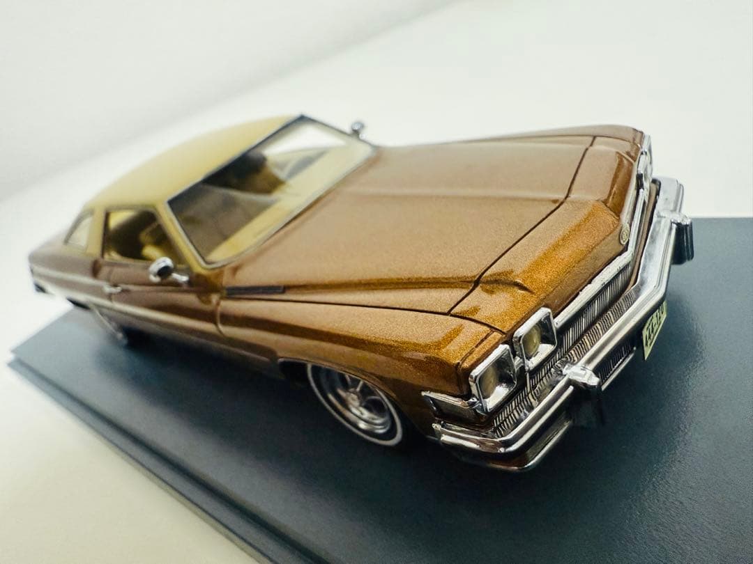 Neoネオ/'74 Buickビュイック LeSabreルセーバー 1/43