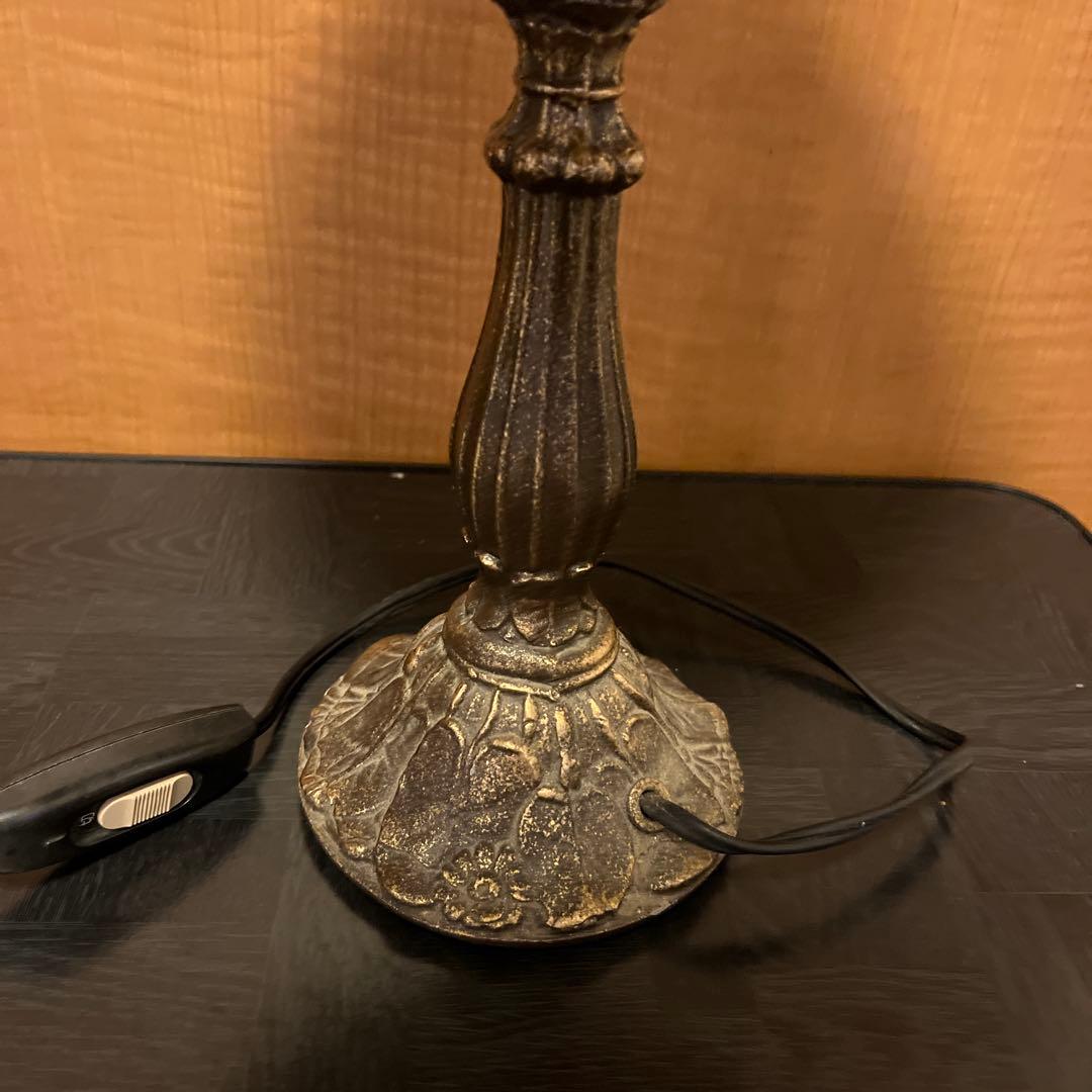 輸入雑貨　ティファニースタイル　エレガント　ステンドグラス　テーブルランプ 花柄