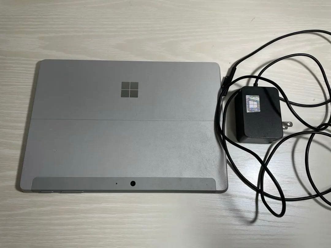 Surface go3【本体のみ】64GB＋充電器