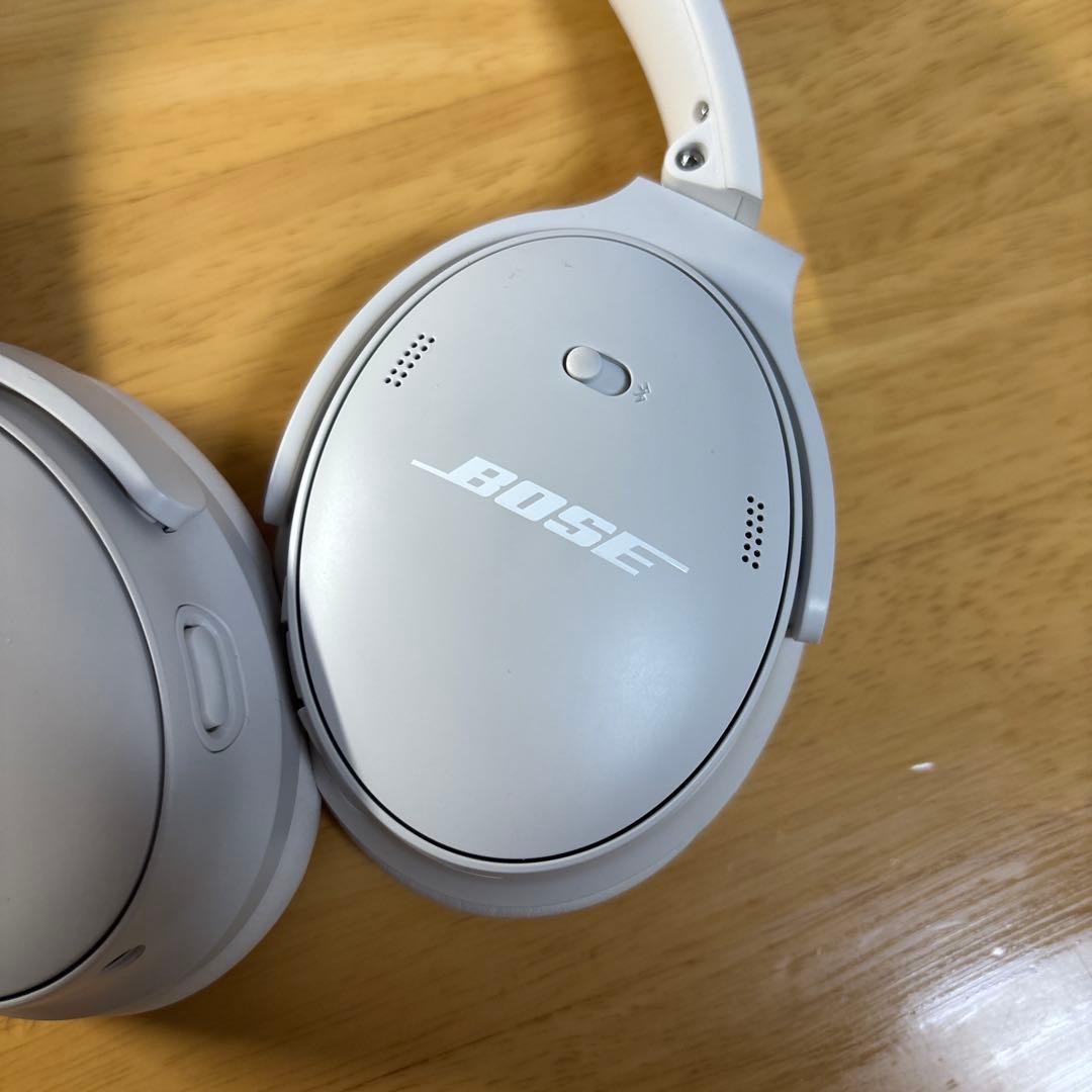 美品！Bose QuietComfort Headphones ホワイトスモーク