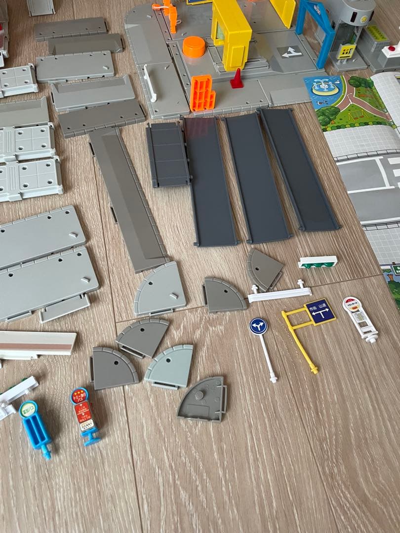 トミカタウン　まとめ売り　信号機　警察署　ENEOS イオンモール　消防署　他