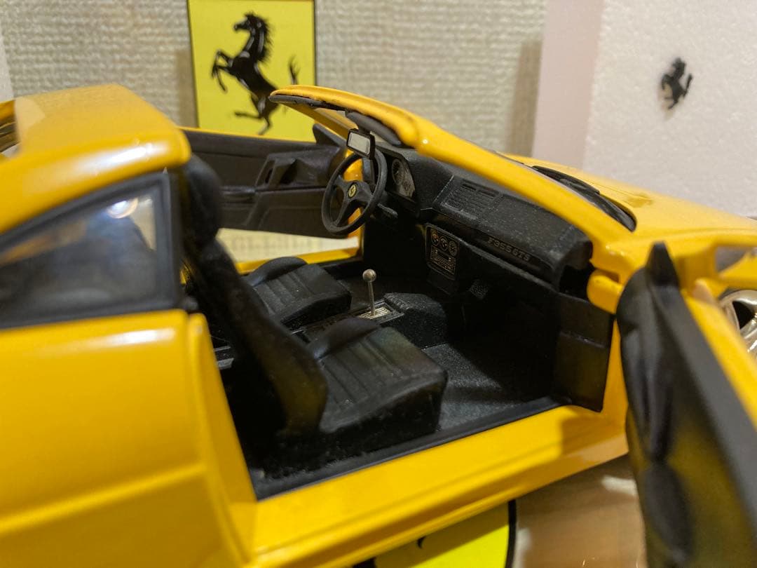 ミニカー FERRARI F 355 GTS 1:18