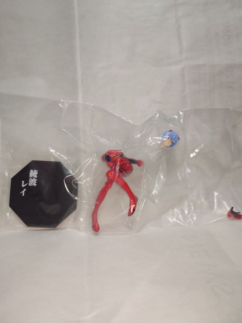 赤いプラグスーツの綾波レイ　新世紀エヴァンゲリオン キャラクターズ タイプF