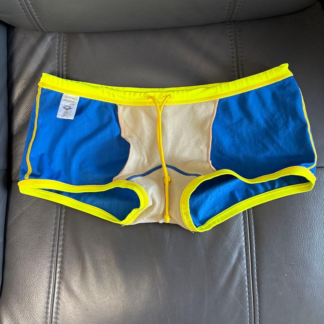 男子水着 青と黄 ショートパンツ