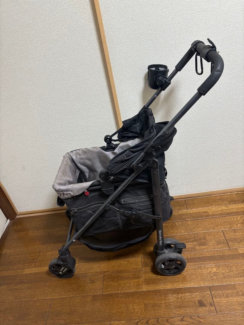 メルセデスベンツ　ペットカート