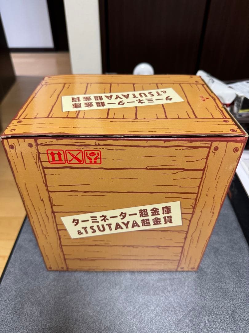 TSUTAYA当選非売品ターミネーター超金庫