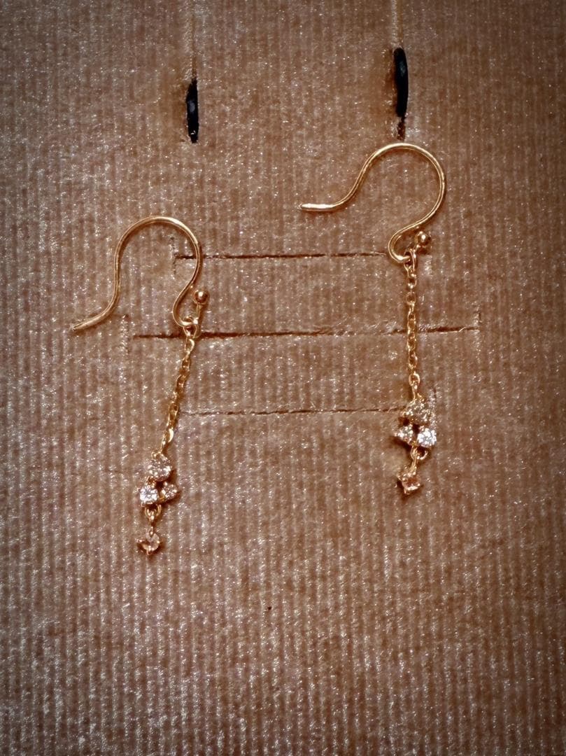 も*ぃ様 【ete】2019クリスマスオーヴ K18両耳ピアス