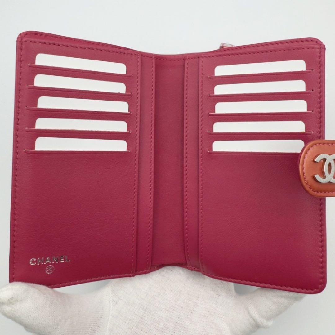 ギフト対応　シャネル財布　マトラッセ　カメリア　ミディアムウォレット　エナメル