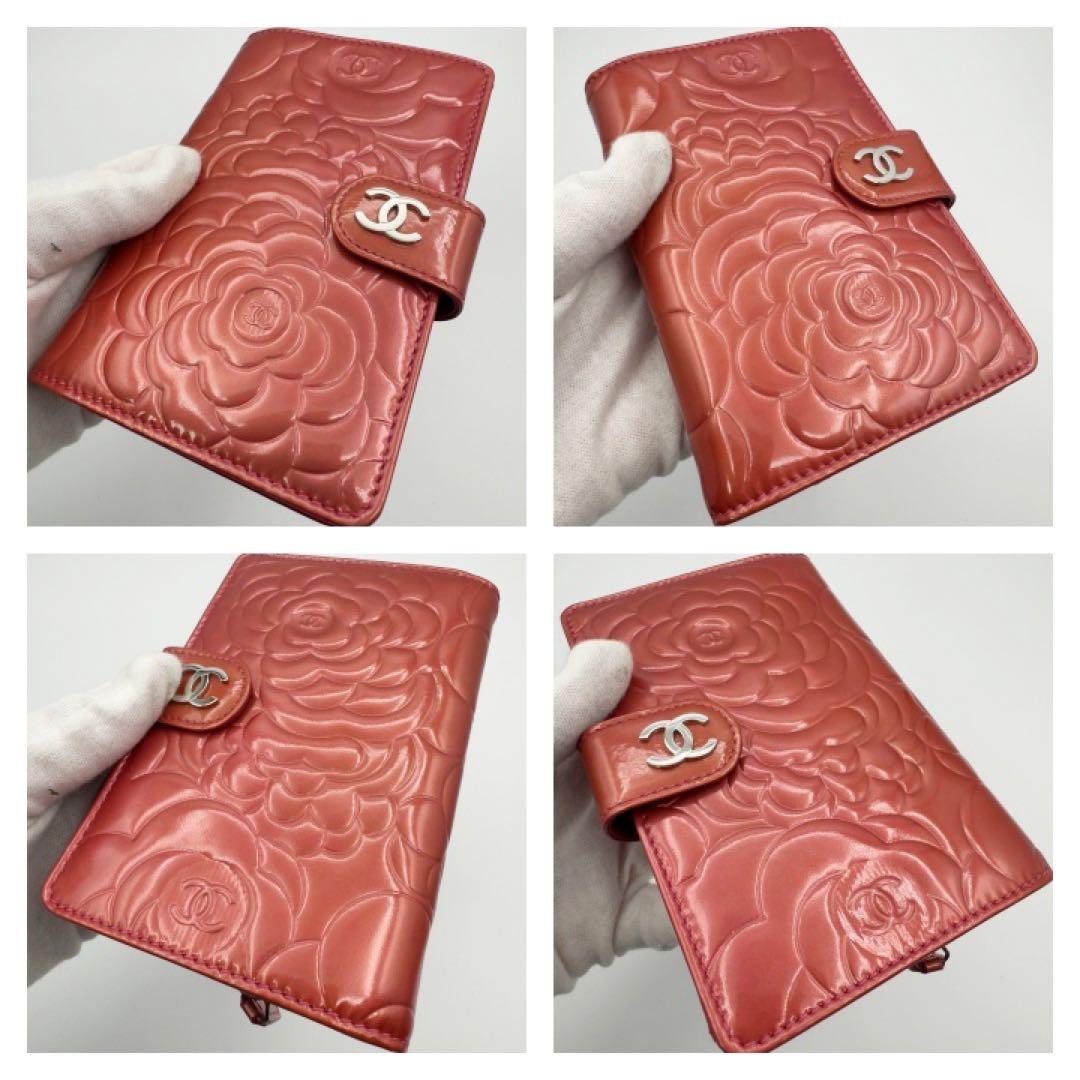 ギフト対応　シャネル財布　マトラッセ　カメリア　ミディアムウォレット　エナメル