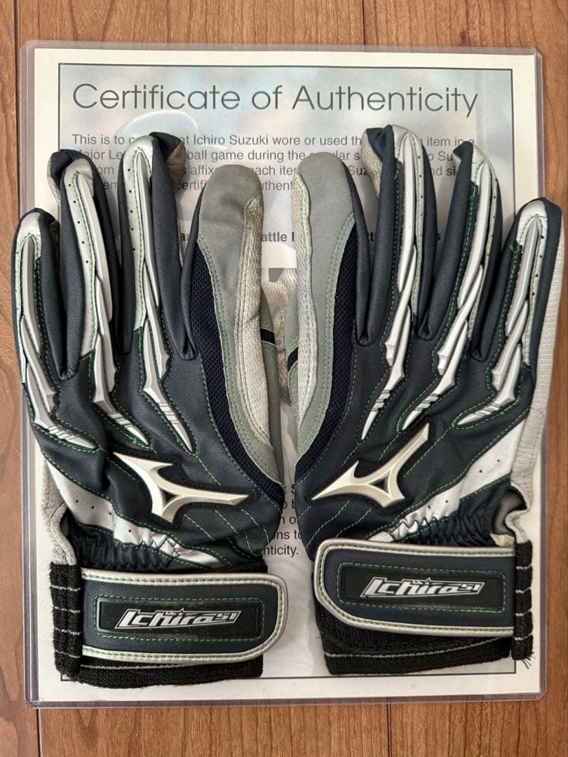 イチロー 2012年 マリナーズ 直筆サイン入りバッティンググローブ