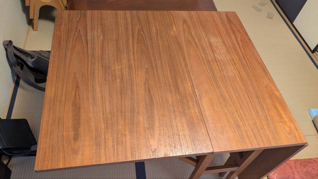 o*o様 スウェーデンアンティーク　折りたたみ式木製ダイニングテーブル