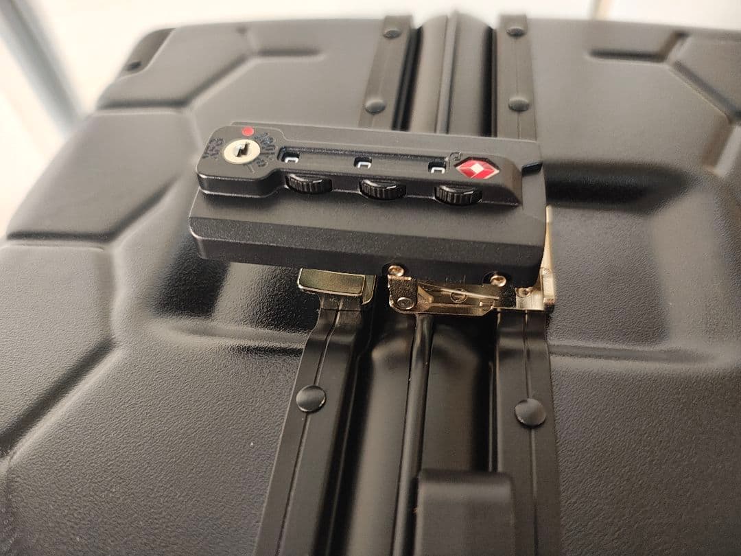 【新品未使用】BALR. ボーラー　スーツケース　ブラック　M