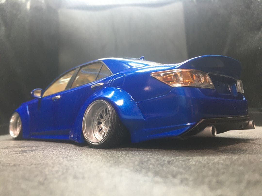 旧車VIPカープラモデル完成品アオシ210クラウンアスリート後期1／24