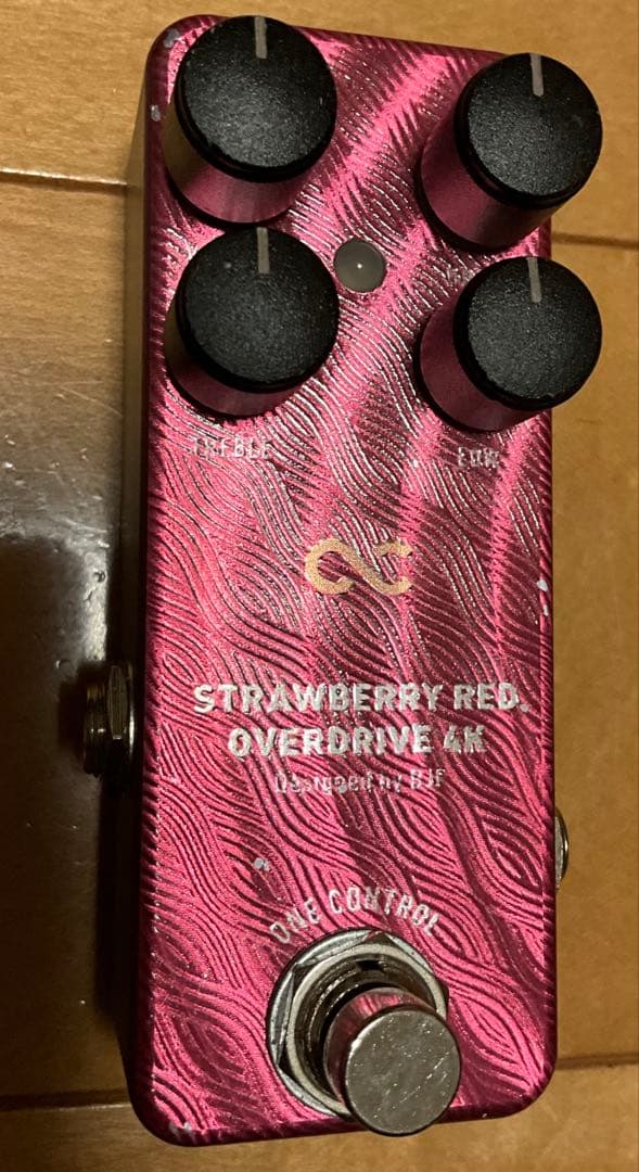 ギター STRAWBERRY RED OVERDRIVE 4K