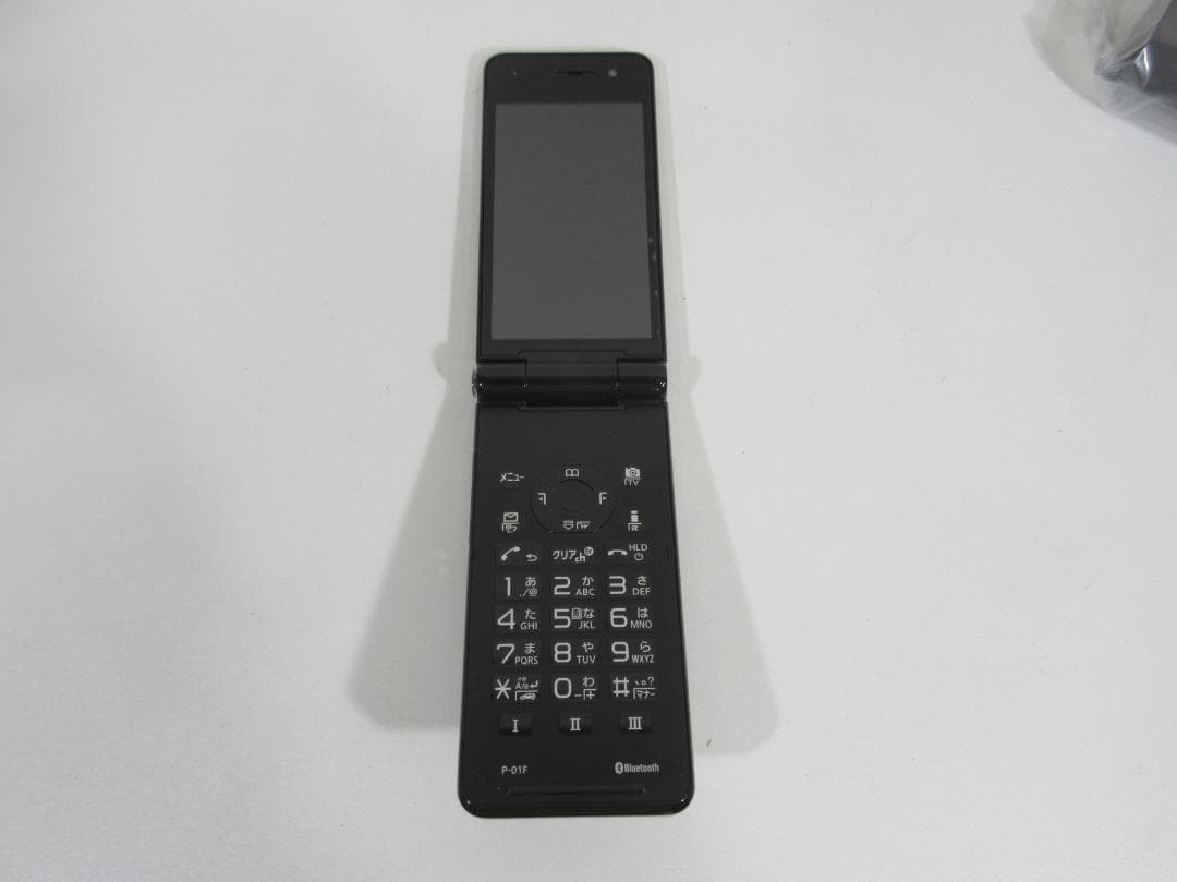 P-01F ブラック 本体 バッテリーパック付き ④