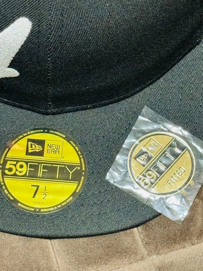 ニューエラ 59FIFTY Memorial Collectionスクリプトロゴ