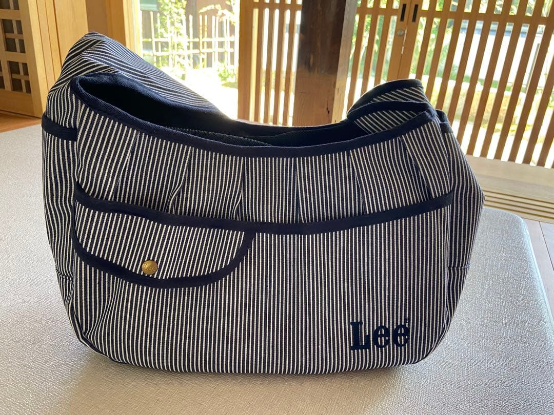 【ほぼ未使用】Lee ヒッコリー スリングバッグ 犬用キャリーバッグ